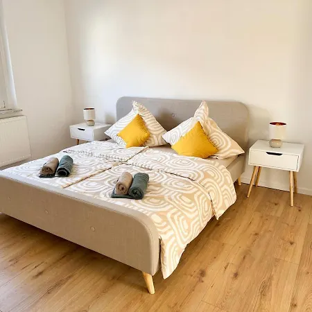 5 Min Zur Zentral Und Ruhig Komfort Fuer 2 Personen Апартаменты Мёнхен-Гладбах